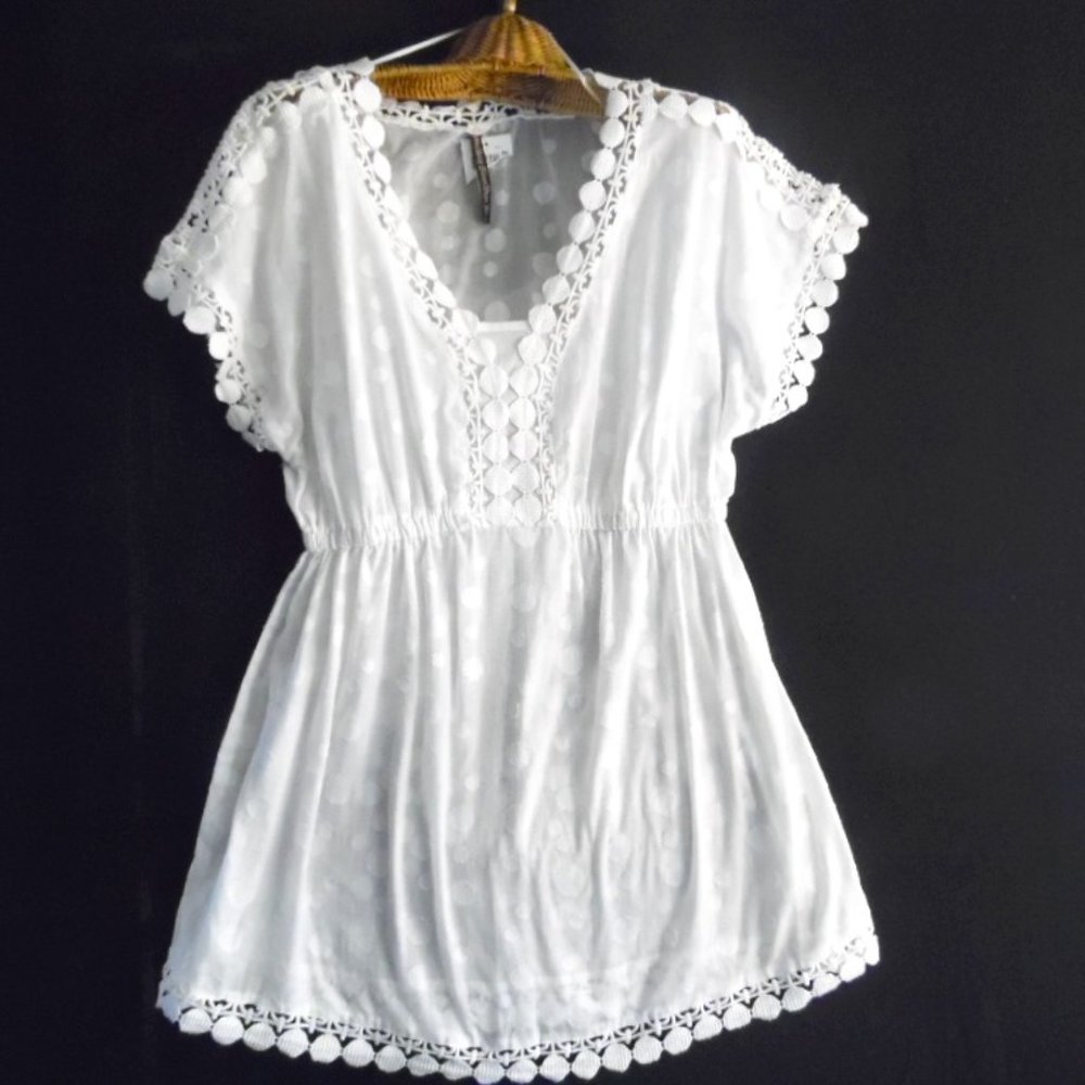 Mugh KABG Sienna Rose Blouse (183Bost) NWT preowned No damage